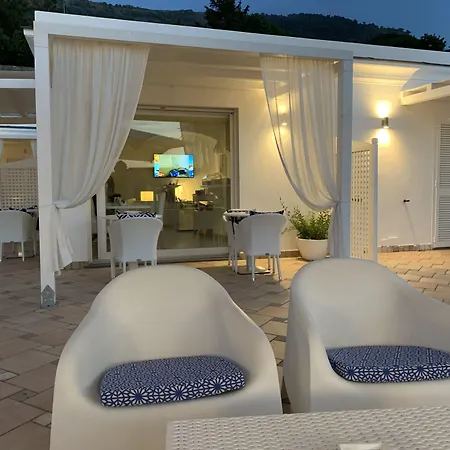 Bettola Del Re Boutique Oda ve Kahvaltı 4*