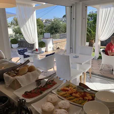 Bettola Del Re Boutique B&B 아나카프리