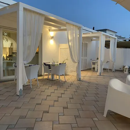 Bettola Del Re Boutique B&B 아나카프리