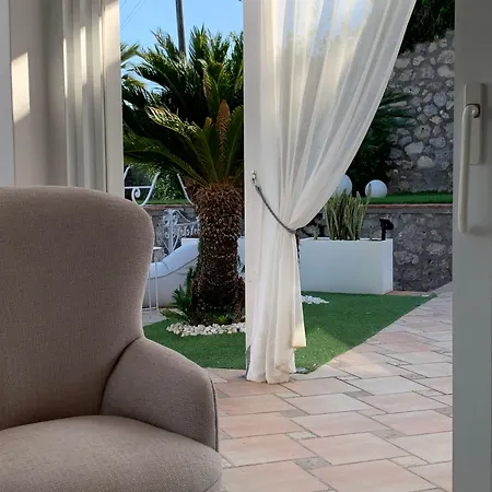Bettola Del Re Boutique B&B 아나카프리