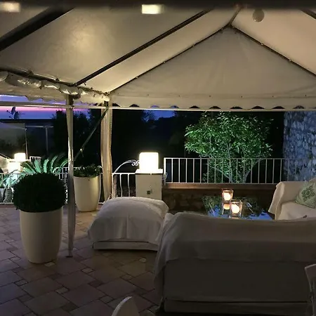 Oda ve Kahvaltı Bettola Del Re Boutique